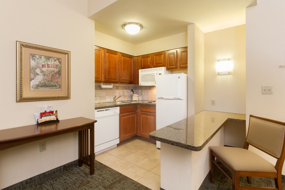 staybridge suites west seneca by ihg