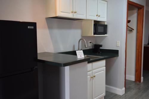 village haven inn and extended stay