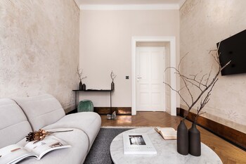 zola hotel palais de boheme