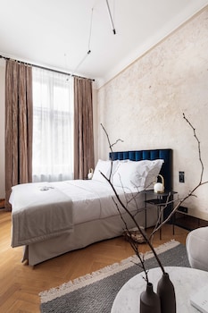 zola hotel palais de boheme