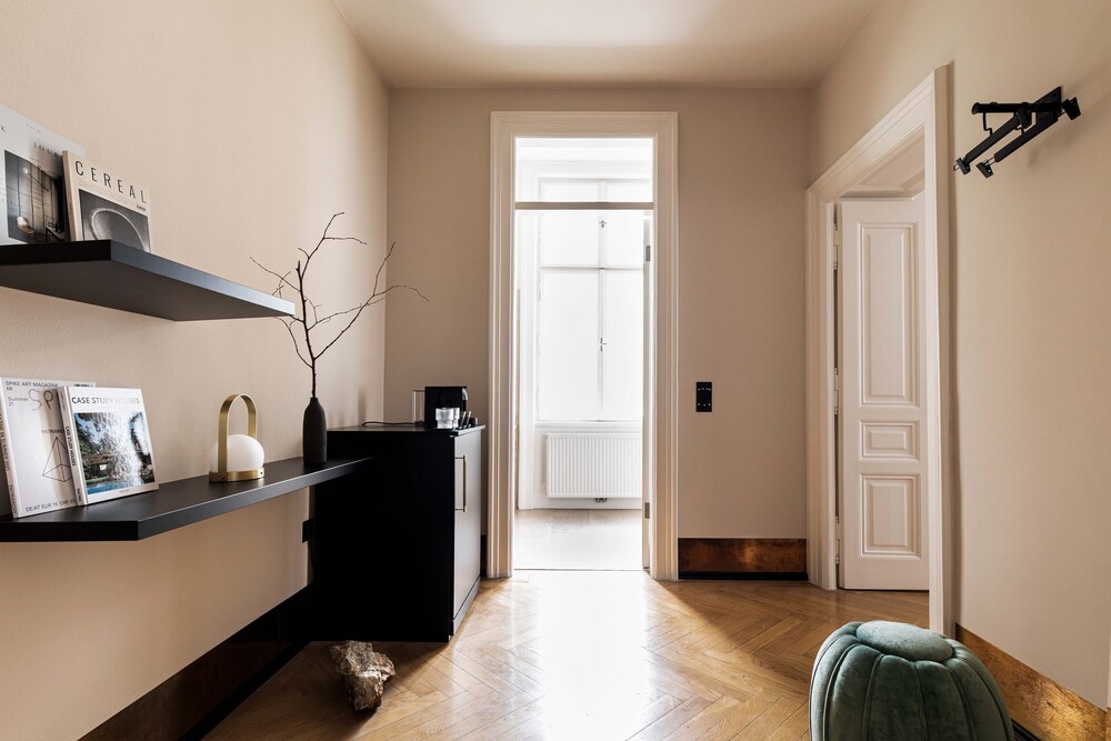 zola hotel palais de boheme