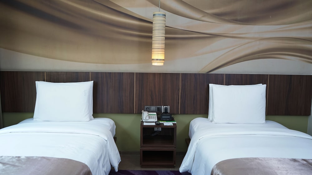 holiday inn bandung pasteur an ihg hotel