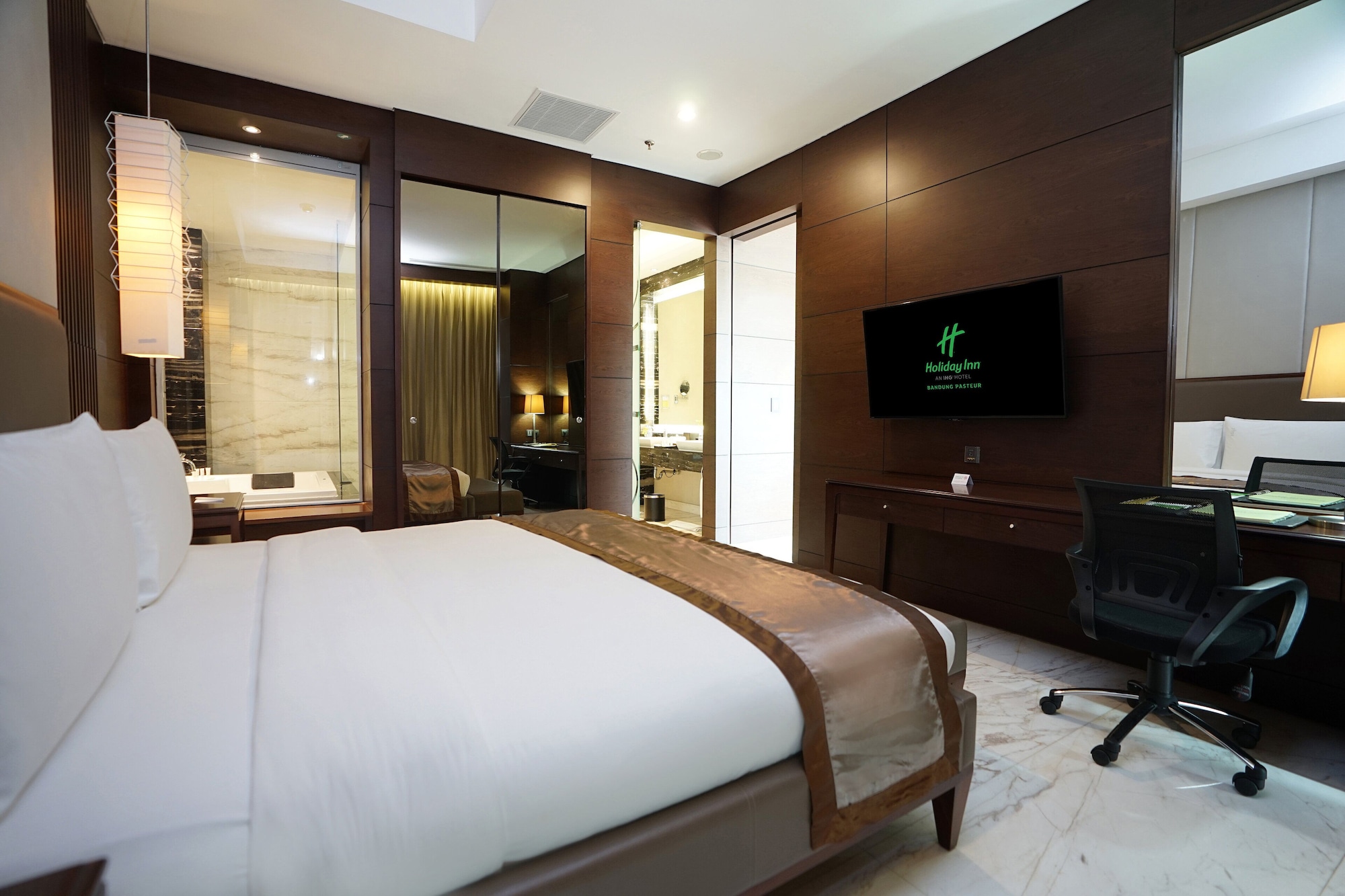 holiday inn bandung pasteur an ihg hotel