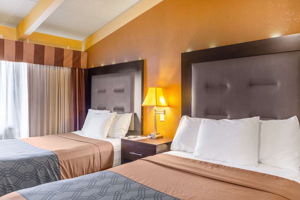 econo lodge clarks summit
