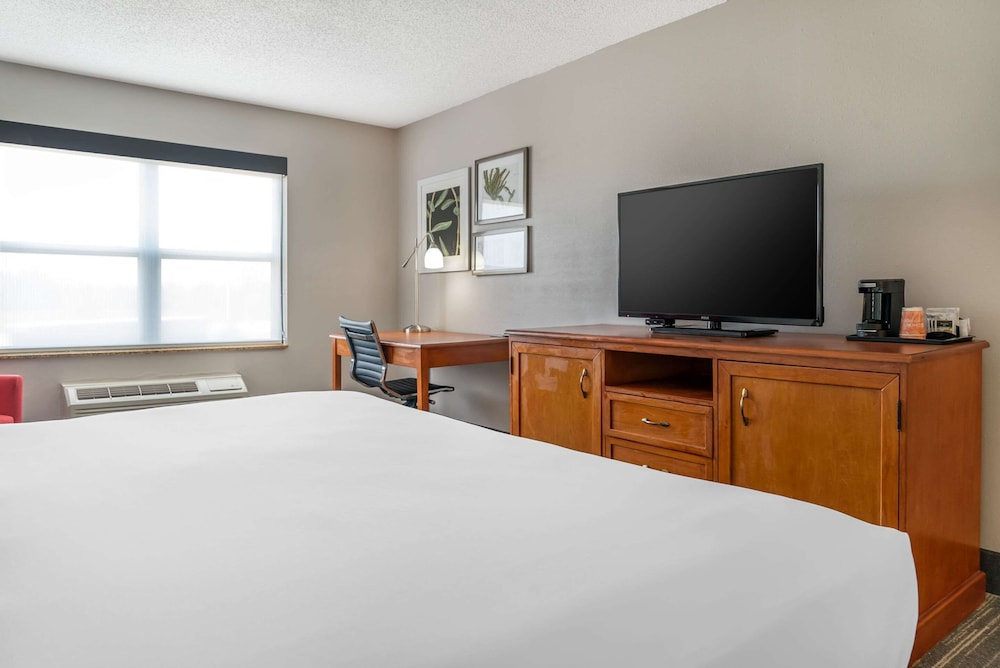 country inn and suites by radisson rossford toledo south