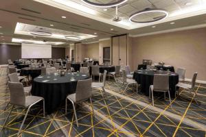 Holiday Inn Toledo-Maumee (I-80/90) By Ihg,Toledo>>Maumee,4 star