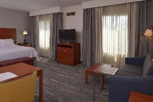 hampton inn and suites bakersfield north airport