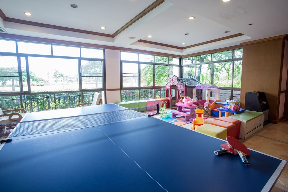 maneechan resort and sport club