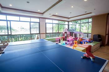 maneechan resort and sport club
