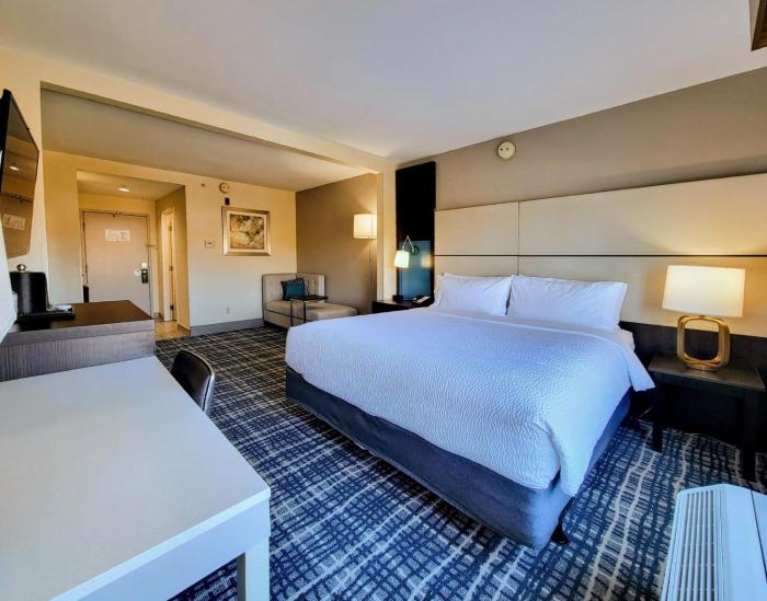 holiday inn belcamp aberdeen area by ihg