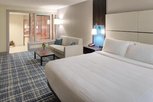 holiday inn belcamp aberdeen area by ihg