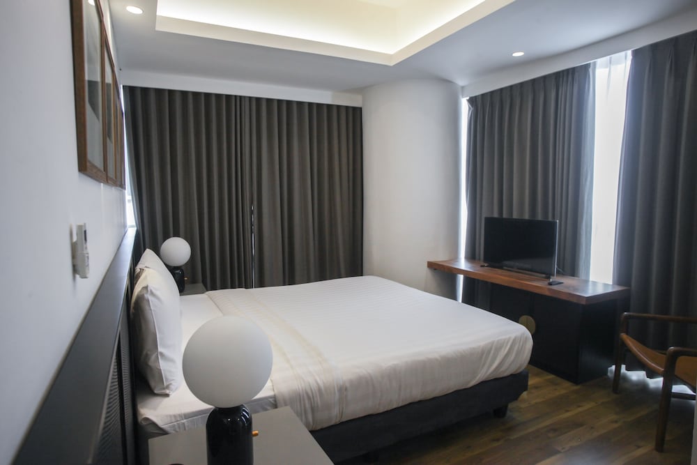 premium 2br apartment near marvell city mall at the linden