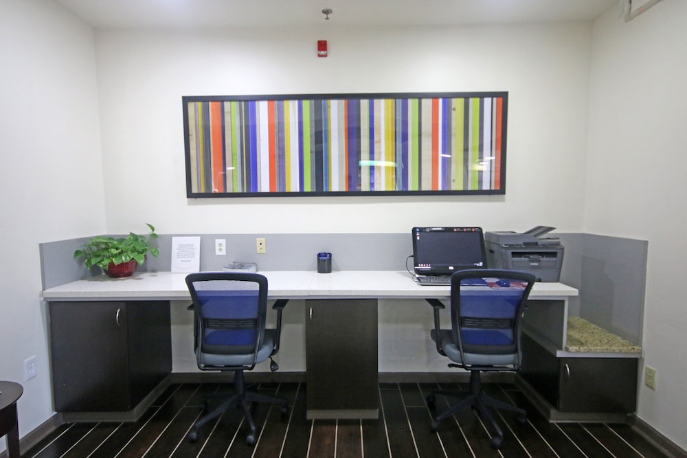 holiday inn express hotel and suites greensboro east by ihg