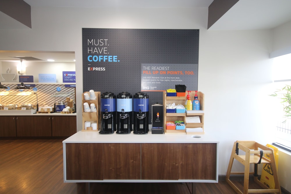 holiday inn express hotel and suites greensboro east by ihg