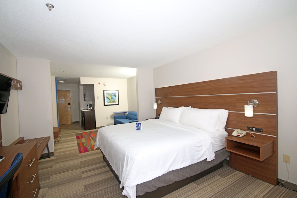 holiday inn express hotel and suites greensboro east by ihg