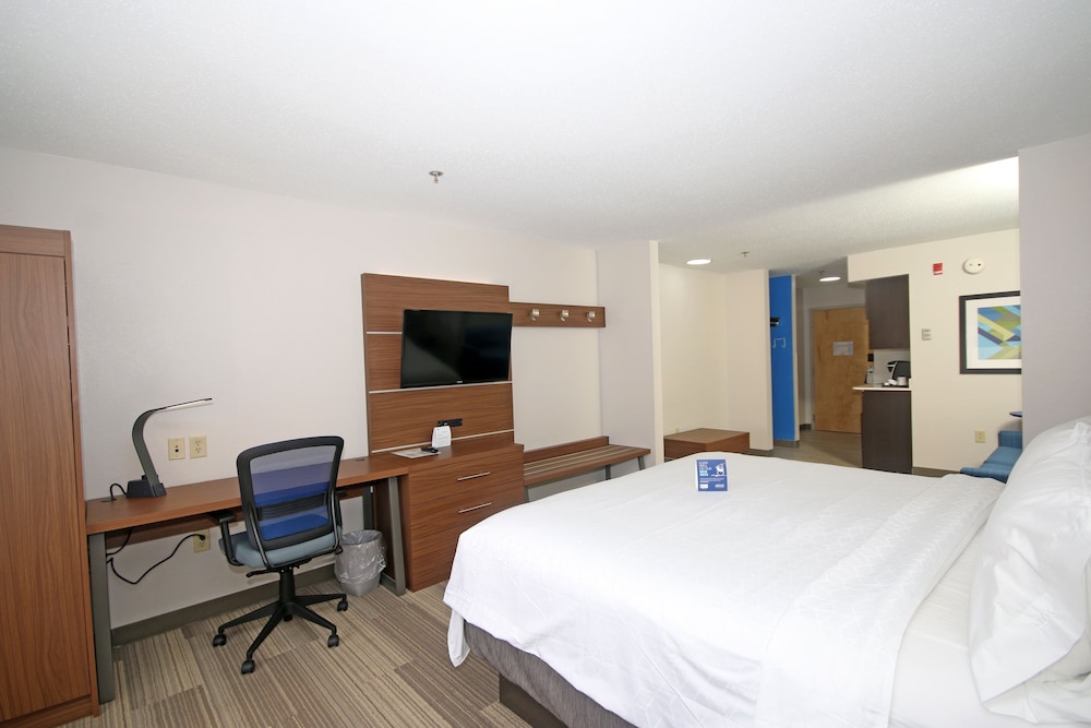holiday inn express hotel and suites greensboro east by ihg