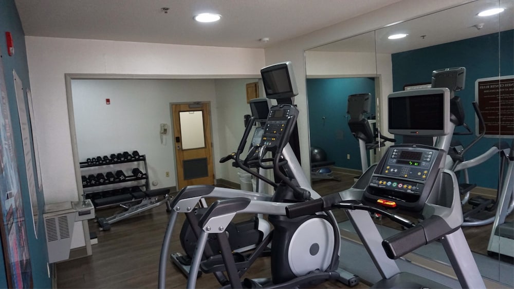holiday inn express hotel and suites greensboro east by ihg