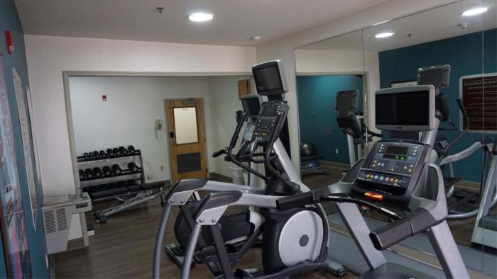 holiday inn express hotel and suites greensboro east by ihg
