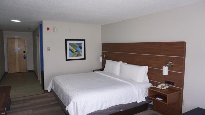 holiday inn express hotel and suites greensboro east by ihg