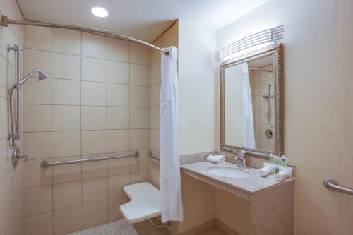 holiday inn express hotel and suites greensboro east by ihg