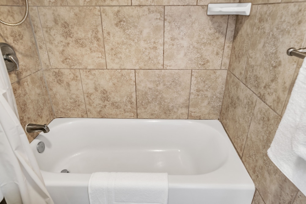 waikiki banyan condo with panoramic 37th floor ocean views 1 bedroom condo by redawning