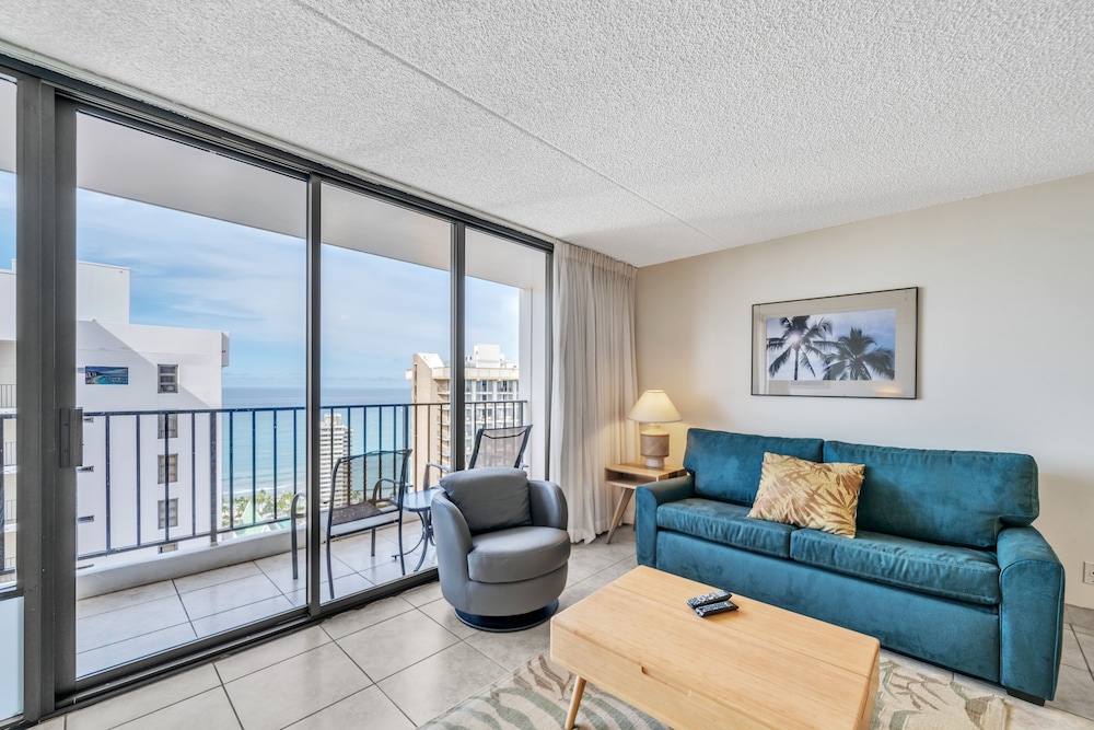 waikiki banyan condo with panoramic 37th floor ocean views 1 bedroom condo by redawning