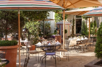 romantikhotel rebstock art and design