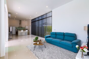 modern 3 br private pool villa pmk a1