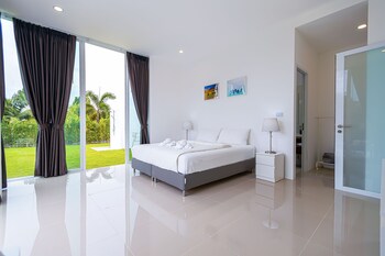 modern 3 br private pool villa pmk a1