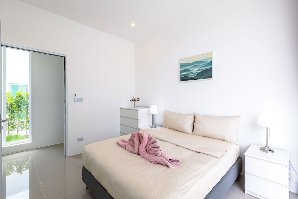 modern 3 br private pool villa pmk a1