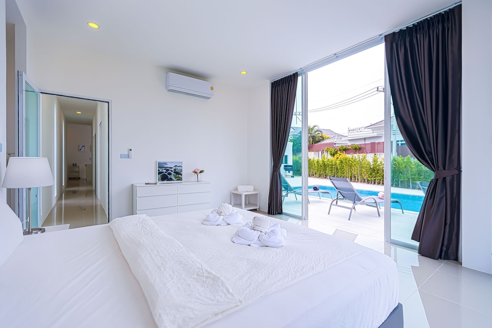 modern 3 br private pool villa pmk a1