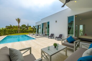 modern 3 br private pool villa pmk a1