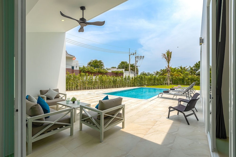 modern 3 br private pool villa pmk a1