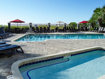 2br ocean view condo w private balcony