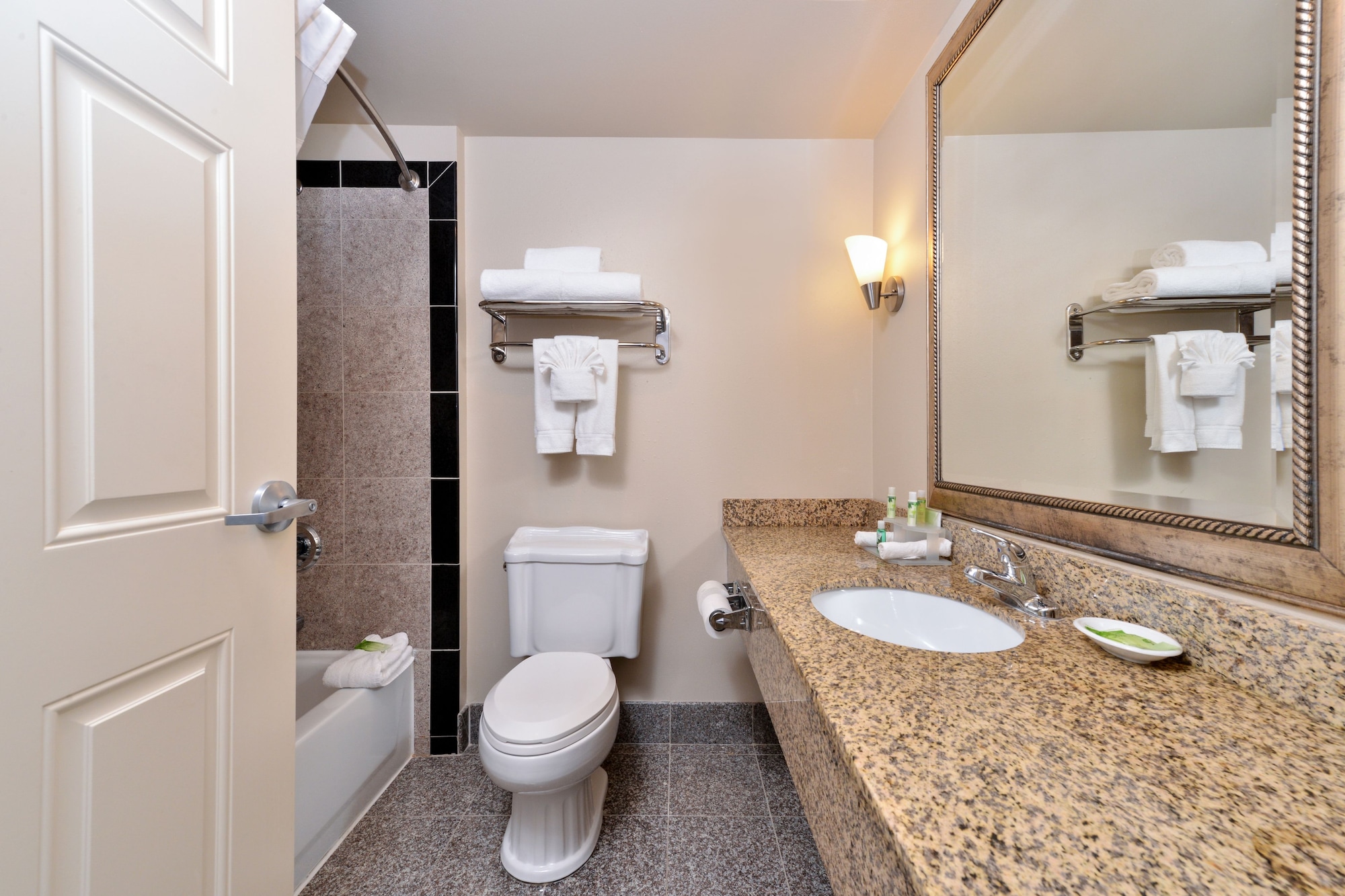 holiday inn express tacoma south lakewood by ihg