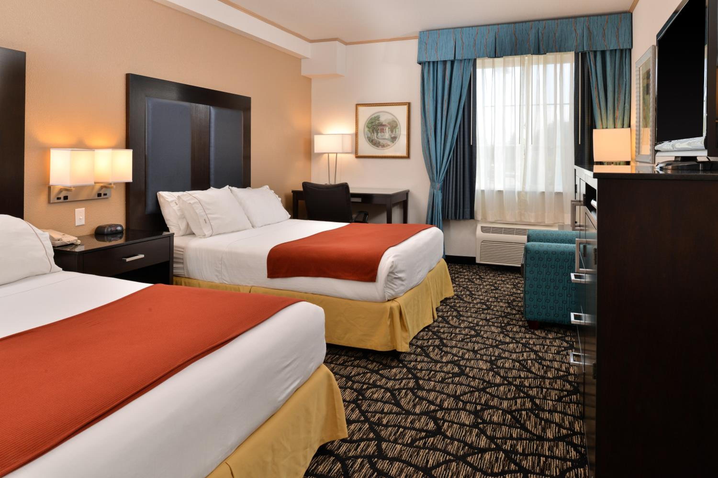 holiday inn express tacoma south lakewood by ihg