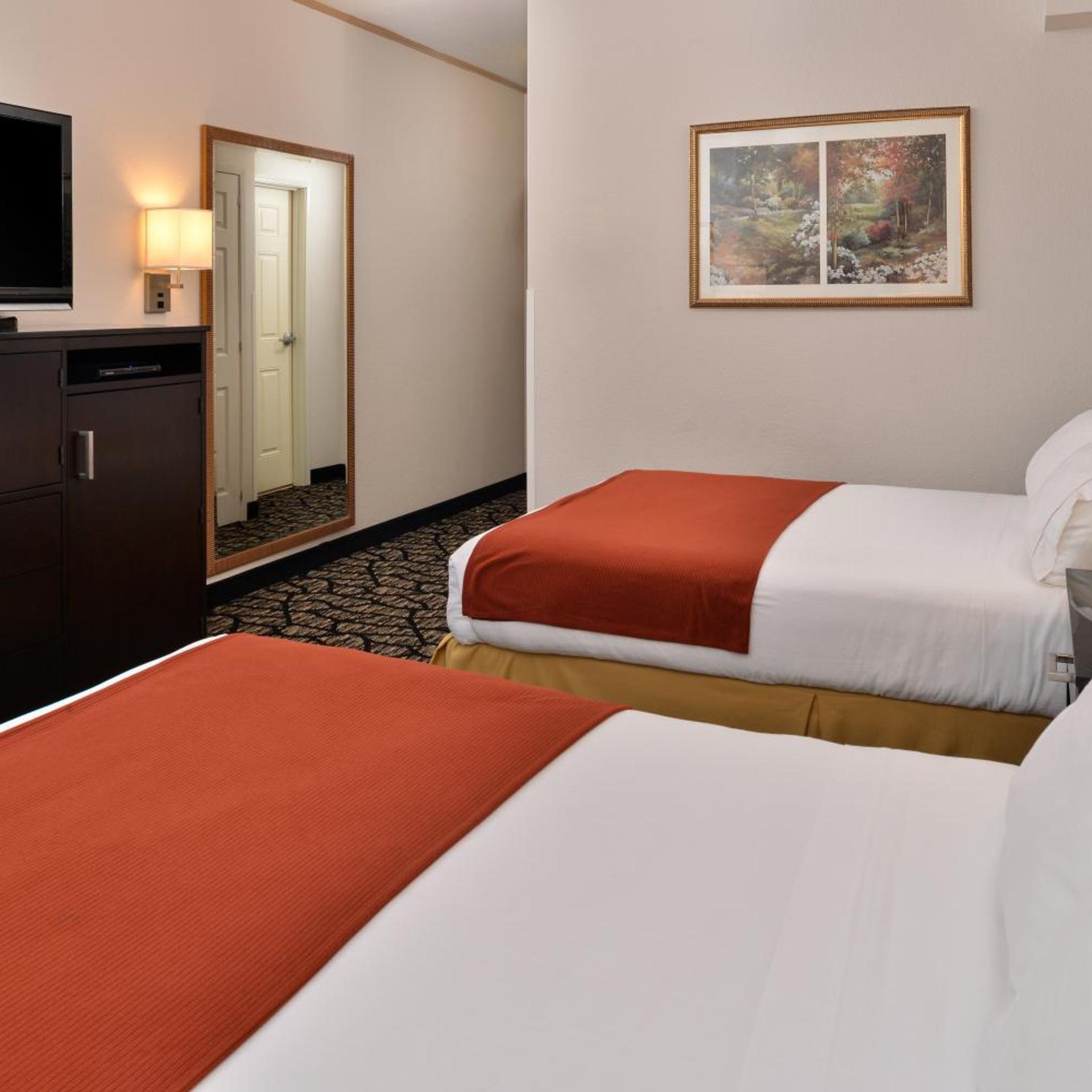 holiday inn express tacoma south lakewood by ihg