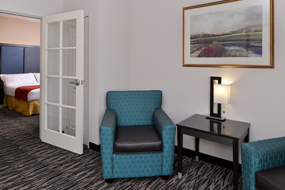 holiday inn express tacoma south lakewood by ihg