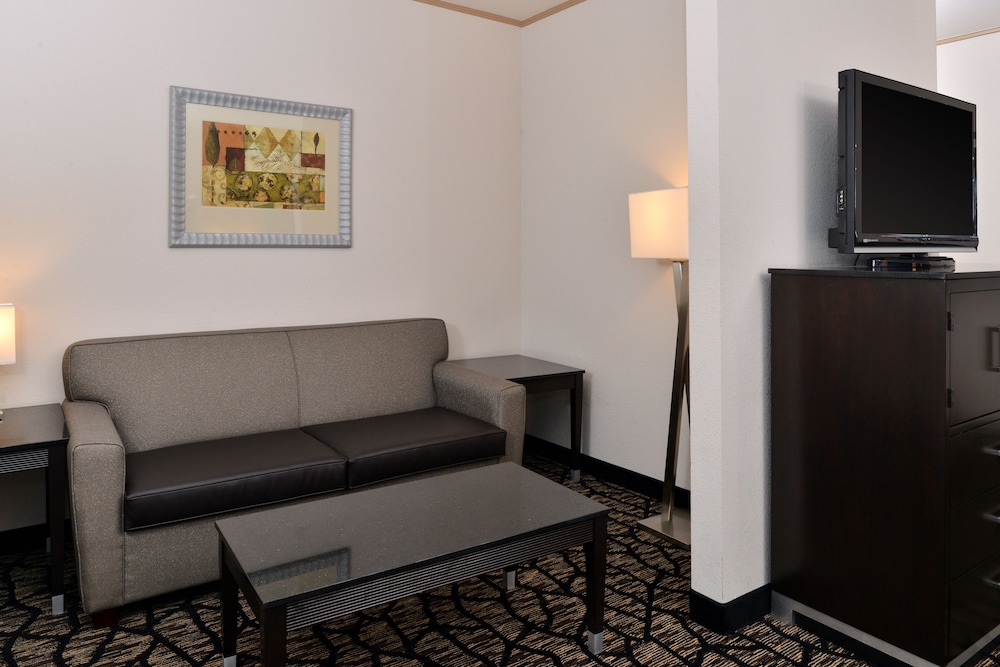 holiday inn express tacoma south lakewood by ihg