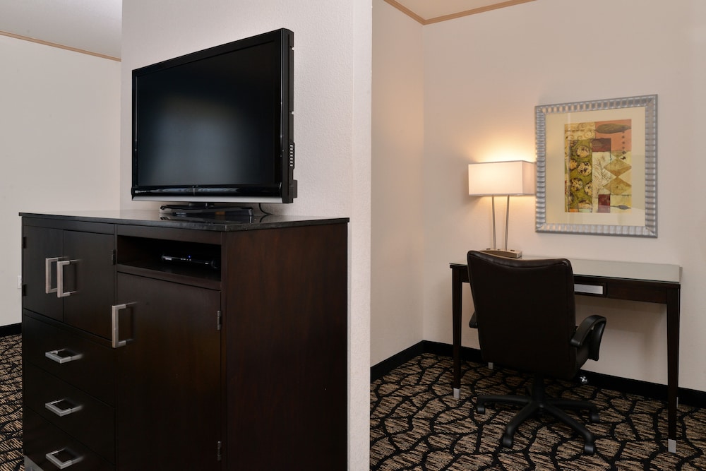 holiday inn express tacoma south lakewood by ihg