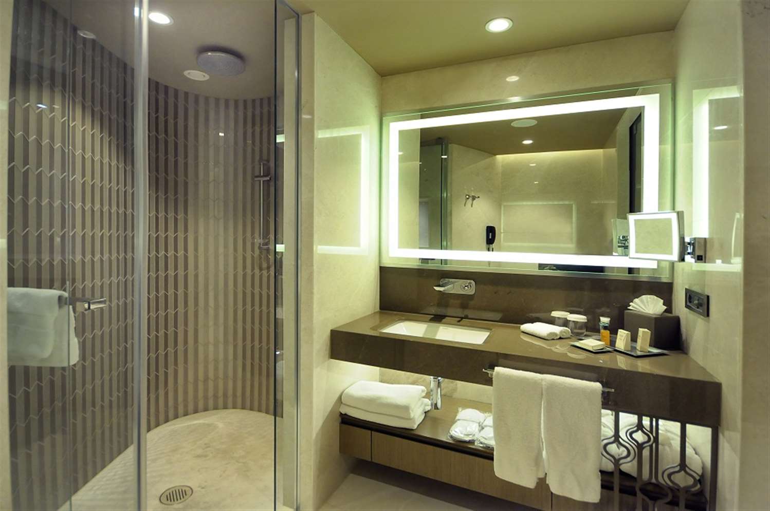 hilton istanbul kozyatagi