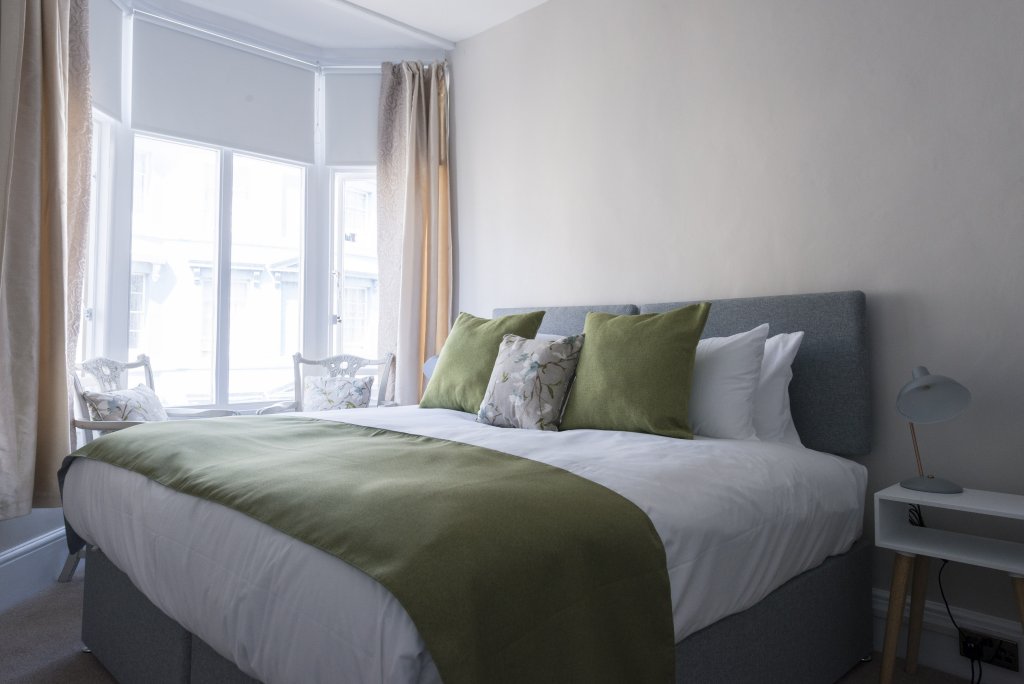 innit hotel marina house