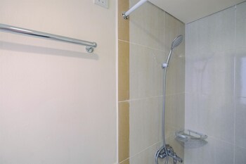 new furnished and enjoy 2br at meikarta apartment