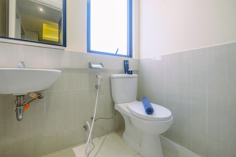 new furnished and enjoy 2br at meikarta apartment