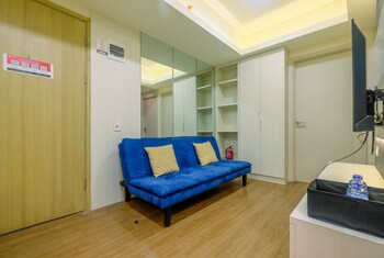 new furnished and enjoy 2br at meikarta apartment