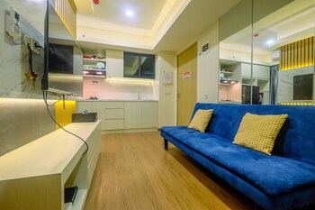 new furnished and enjoy 2br at meikarta apartment