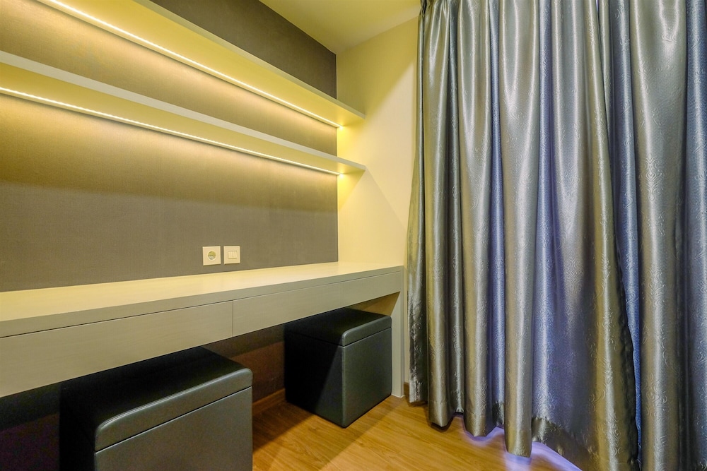 new furnished and enjoy 2br at meikarta apartment