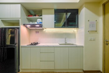 new furnished and enjoy 2br at meikarta apartment