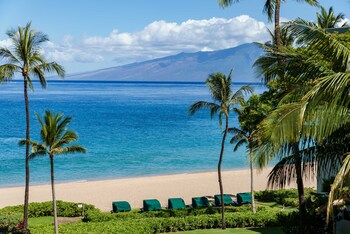 whaler 518 oceanview studio condo condo by redawning