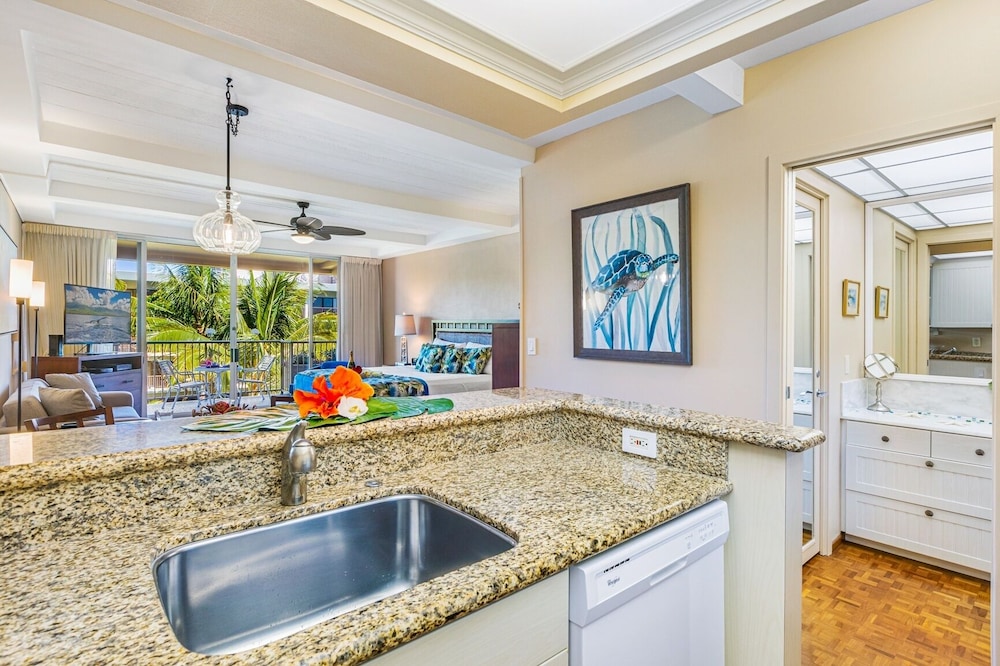 whaler 518 oceanview studio condo condo by redawning